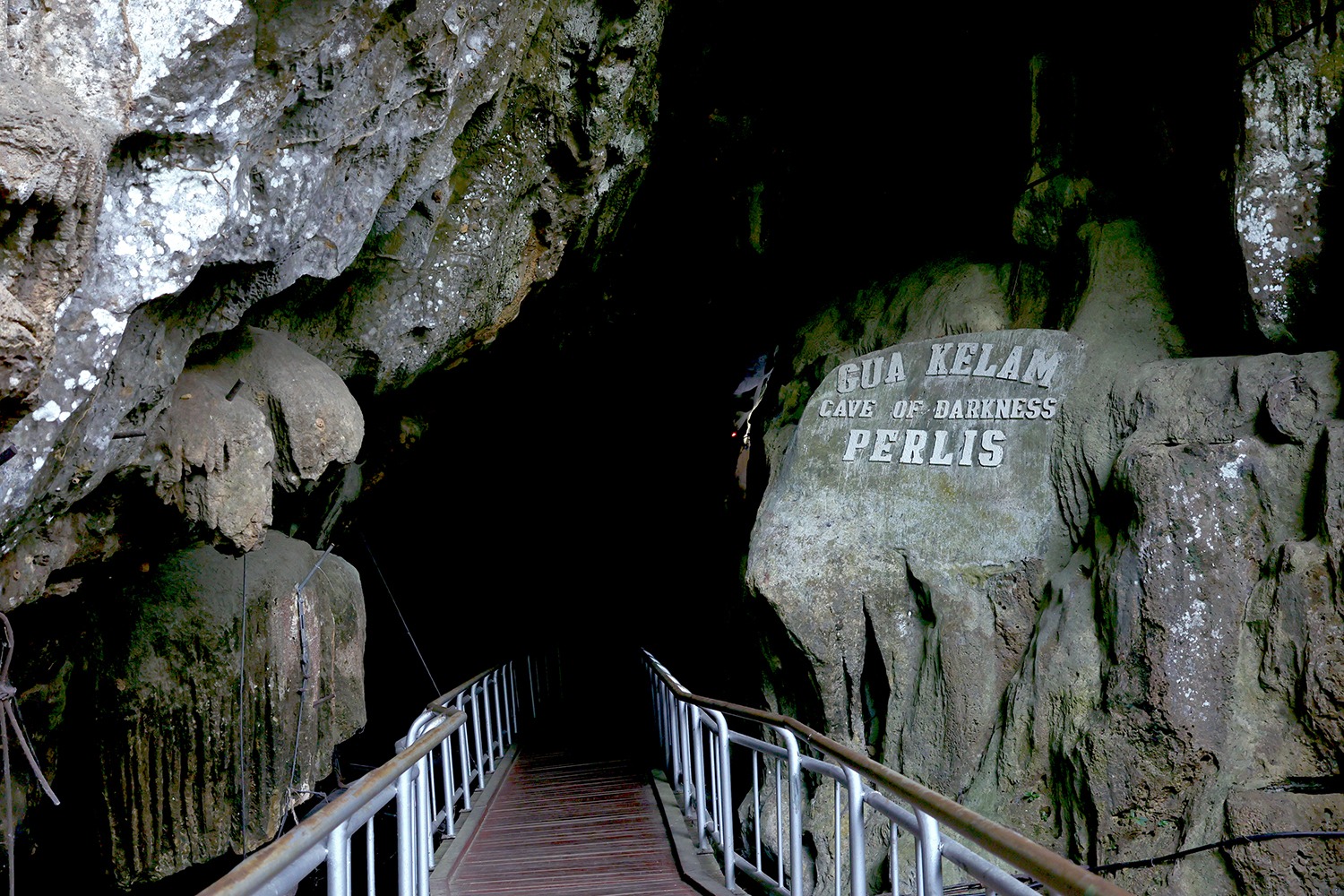 Gua Kelam